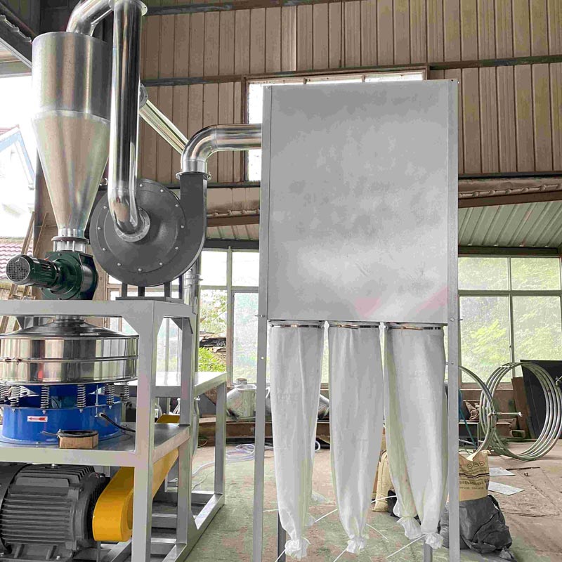 Plastic Pulverizer Machine