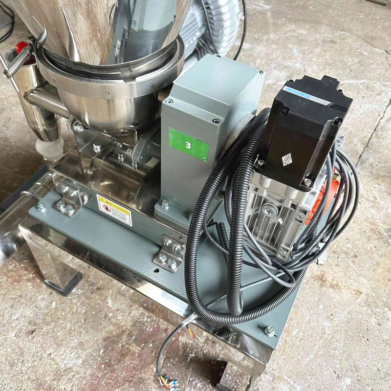 Bulk Bag Unloader with Loss-in-Weight Feeder