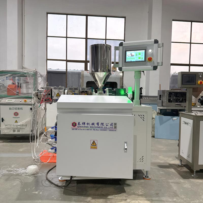 Laboratory Extruder