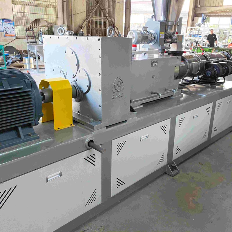 SJSZ65/132 Conical Twin Screw Extruder for PVC Sheet