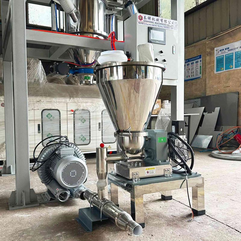 Bulk Bag Unloader with Loss-in-Weight Feeder