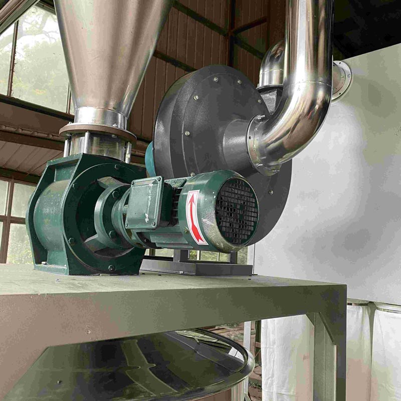 Plastic Pulverizer Machine