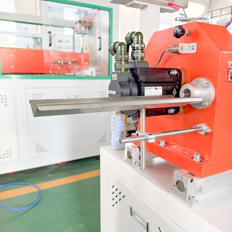 Integrated Haul‑Off and Cutting System for Small Pipes & Profiles