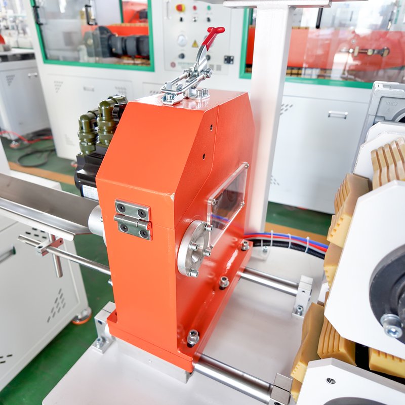 Integrated Haul‑Off and Cutting System for Small Pipes & Profiles