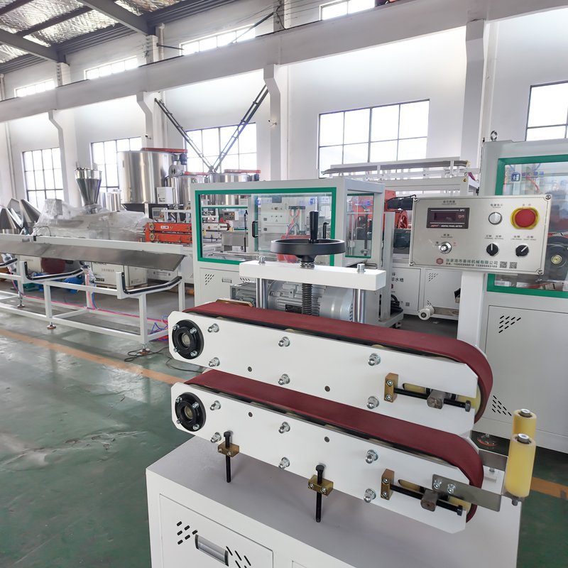 Compact Belt Haul‑Off for Small Pipes and Profiles