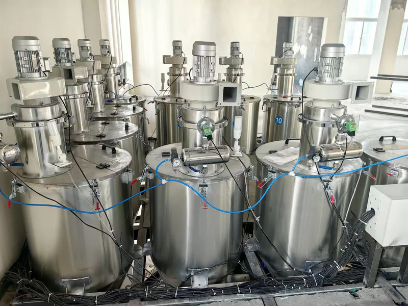 Plastic extrusion line requiring stable continuous feeding
