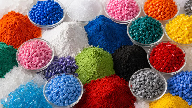 Plastic raw material and screw for extruder selection