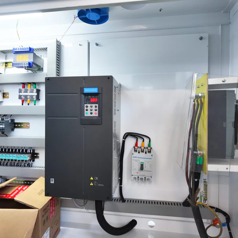 Plastic extrusion machine for pipe and profile manufacturing in showroom