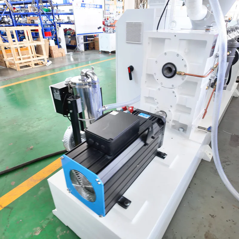 Motor and gearbox check on an extruder