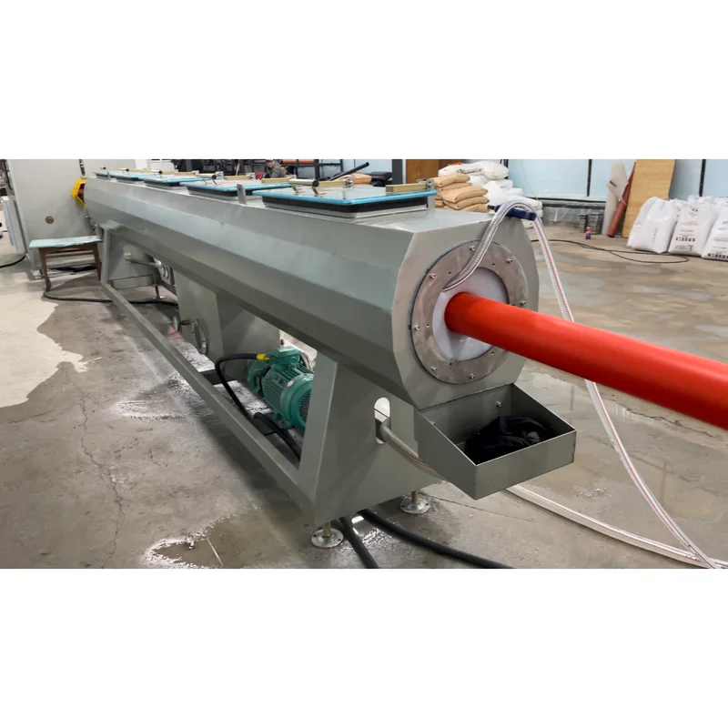 Plastic extrusion machine for manufacturing plastic pipe and profile in a showroom setting