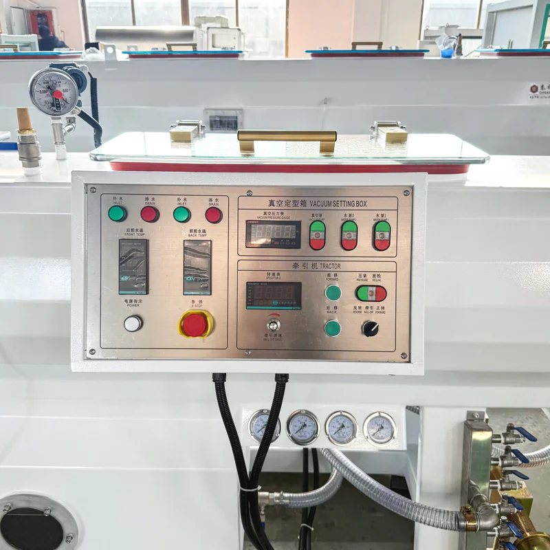 Plastic extrusion machine with vacuum calibration tank operation panel