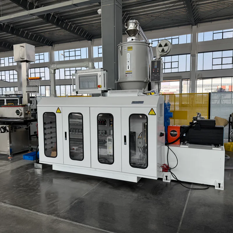 Plastic extrusion machine for producing plastic pipe and profile in factory setting
