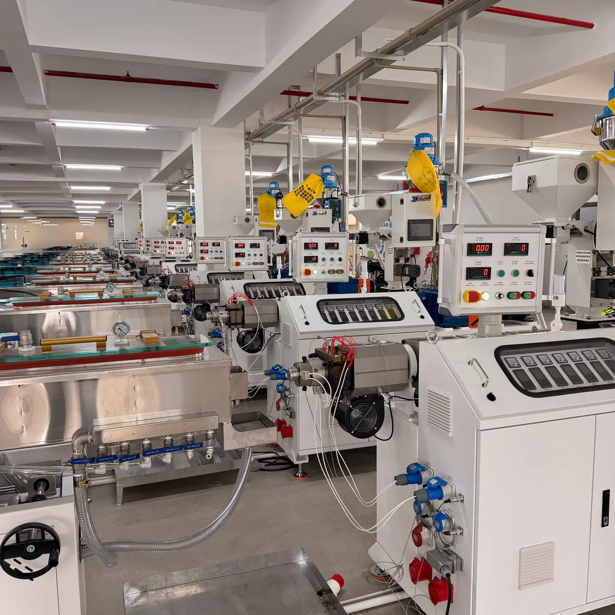 PE fuse beads small tube extrusion line mould